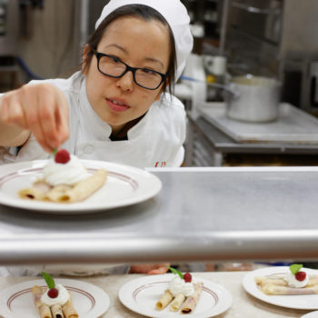 UNLV Hotel College Capstone Class creates a dinner for customers